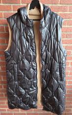 Mooie lange bodywarmer met kap., Kleding | Dames, Bodywarmers, Ophalen, Zo goed als nieuw
