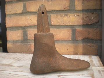 vintage  ijzer aambeeld voor kinderschoen beschikbaar voor biedingen