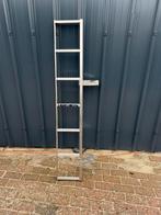 Ladder Renault master, Ophalen, Zo goed als nieuw, Ladder