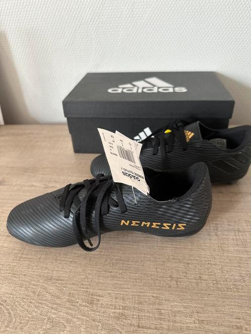 Adidas Nemeziz 19.4 maat 38, Sport en Fitness, Voetbal, Nieuw, Schoenen, Ophalen of Verzenden