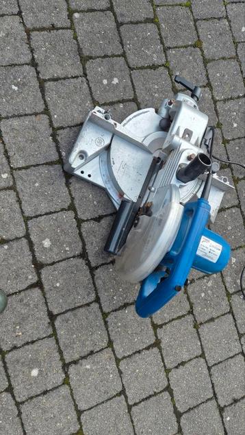 Afkortzaag en verstekzaag 255mm  beschikbaar voor biedingen