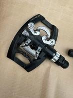 Klikpedalen van merk Btwin, Ophalen