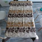 Mooi siertafelkleed. Zware stof., Huis en Inrichting, Ophalen