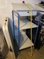 Pupitre sur roue pour garage réception......., Articles professionnels, Enlèvement