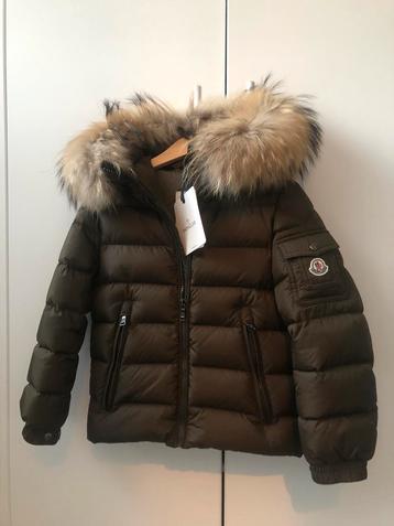 Moncler kinderjas 6 jaar kaki  beschikbaar voor biedingen