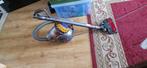 Dyson stofzuiger zonder zak, Elektronische apparatuur, Stofzuigers, Ophalen of Verzenden, Zo goed als nieuw, Reservoir, Stofzuiger