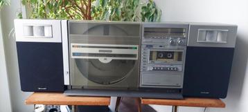 Sharp boombox beschikbaar voor biedingen
