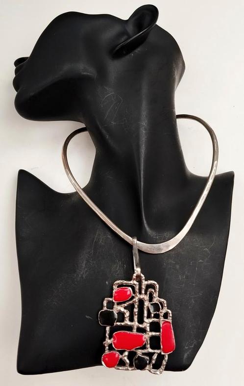 Prachtige modernistische zilveren hanger Miro, Handtassen en Accessoires, Kettinghangers, Zo goed als nieuw, Ophalen of Verzenden