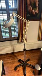 Loupelamp met statief, Ophalen, Gebruikt, Vergrootglas of Loep