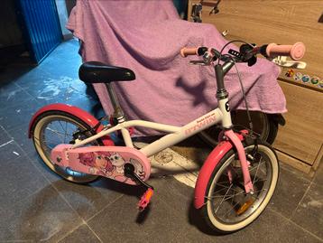 Meisje fietst, Fietsen en Brommers, Fietsen | Kinderfietsjes, Ophalen, Zo goed als nieuw