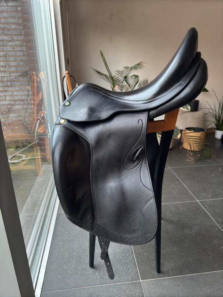 Prestige K Passion dressuurzadel, Animaux & Accessoires, Chevaux & Poneys | Selles, Utilisé, Dressage, Enlèvement