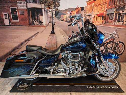 Harley-Davidson CVO STREET GLIDE FLHXSE (bj 2016), Motoren, Motoren | Harley-Davidson, Bedrijf, Chopper, 2 cilinders