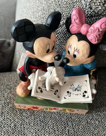 Disney traditions  mickey en minnie figurine beschikbaar voor biedingen
