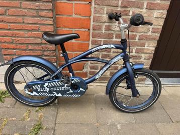 Jongensfiets beschikbaar voor biedingen
