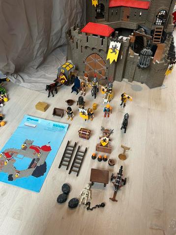 Château playmobil beschikbaar voor biedingen