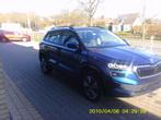 Skoda Karoq glx 1500 automaat leder (bj 2023), Automaat, Gebruikt, 4 cilinders, Blauw