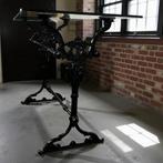 Vintage gietijzeren tafel / bijzettafel / bureau, Antiek en Kunst, Ophalen of Verzenden