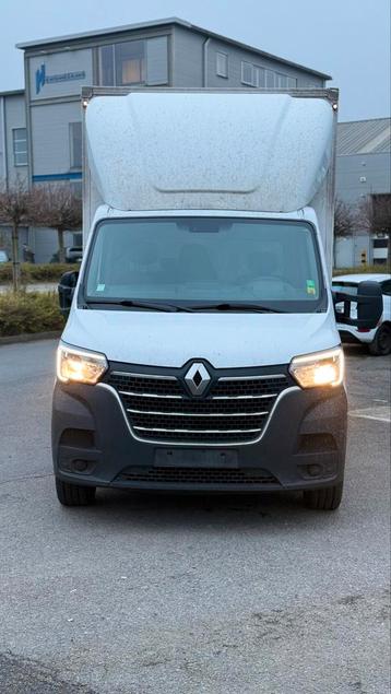 Renault Master/ 2.3 dCi/06-2021/versnellingsbak maakt lawai beschikbaar voor biedingen