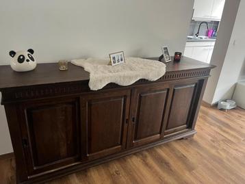 Armoire rustique, Enlèvement