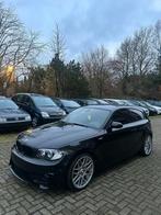 BMW 116i PROBLÈME MOTEUR, Auto's, BMW, Zwart, Zwart, Handgeschakeld, 3 deurs