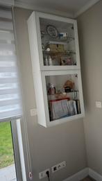 Vitrine kast wit 2 stuks zeer goede staat, Huis en Inrichting, Kasten | Boekenkasten, Ophalen, Zo goed als nieuw