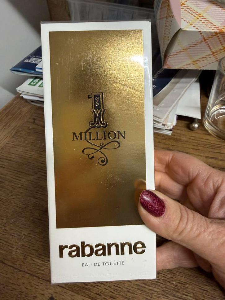Rabanne 1 million 100ml neuf !, Handtassen en Accessoires, Uiterlijk | Parfum, Nieuw, Ophalen of Verzenden