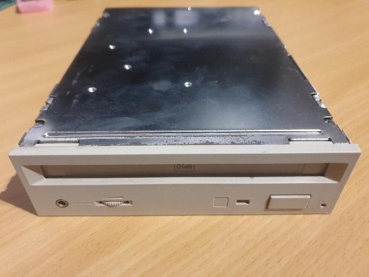 AppleCD 150 - Sony CDU-541-25, Computers en Software, Vintage Computers, Ophalen of Verzenden