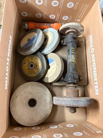 Slijpstenen beschikbaar voor biedingen