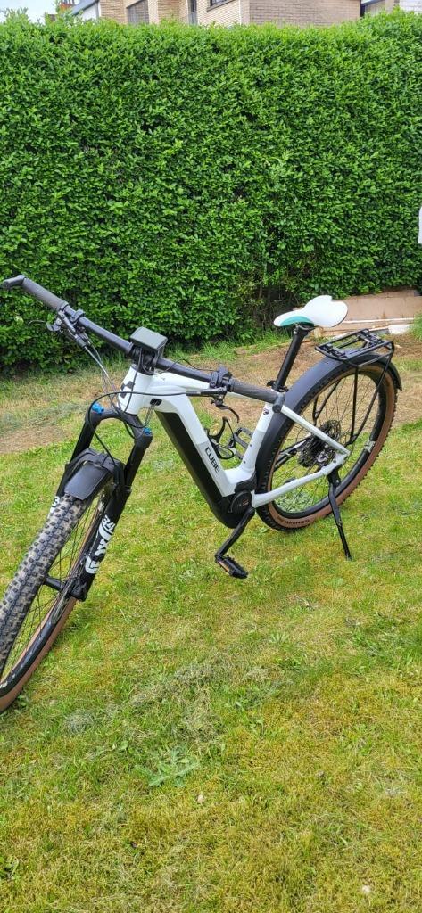 Electrische mountainbike, Fietsen en Brommers, Elektrische fietsen, Zo goed als nieuw, Cube, 50 km per accu of meer, Ophalen