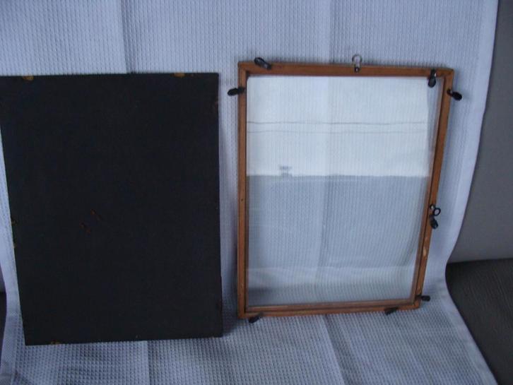 cadre en chêne avec vitre , couleur doré, vintage, Maison & Meubles, Accessoires pour la Maison | Cadres, Utilisé, Moins de 50 cm