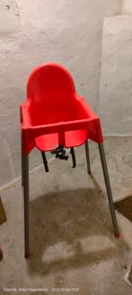Eetstoel .de 4 poten kunnen er af, Kinderen en Baby's, Kinderstoelen, Ophalen, Gebruikt