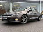 Volkswagen Scirocco ZETELVERWARMING / SENSOREN / NAVIGATIE /, Auto's, Stof, 4 cilinders, Bruin, Handgeschakeld