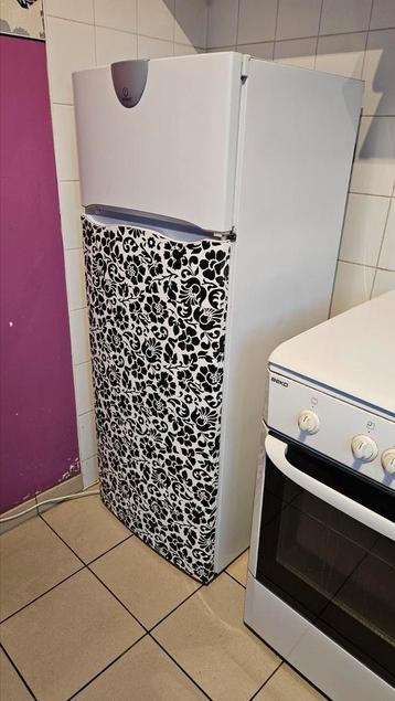 ***Koelkast- Frigo Indesit in zeer goede staat*** beschikbaar voor biedingen