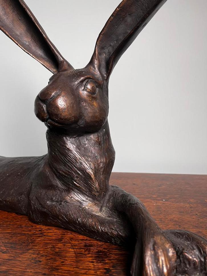 Elegante bronzen haas, Antiek en Kunst, Kunst | Beelden en Houtsnijwerken, Ophalen of Verzenden