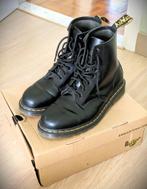 Dr Martens 1460 Leather Boots - size 43, Bottes, Enlèvement ou Envoi, Comme neuf, Noir