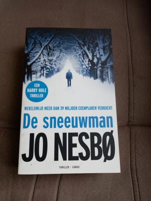 Jo nesbø - De sneeuwman, Livres, Thrillers, Comme neuf, Scandinavie, Enlèvement ou Envoi