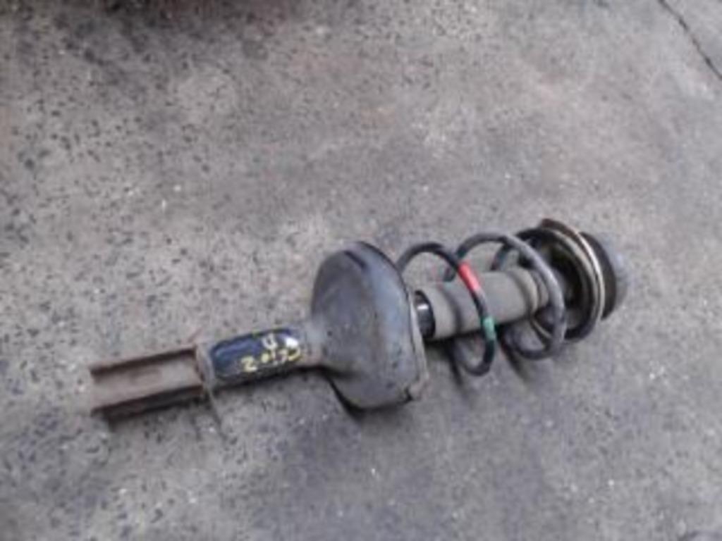 Amortisseur avant gauche Renault Clio 2 1.2i 55kw 2009-2012, Enlèvement ou Envoi, Utilisé, Renault