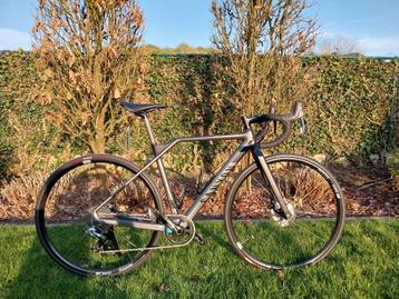 Canyon Inflite CF SL 6 beschikbaar voor biedingen