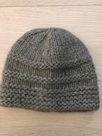 Grijs-beige warme muts van ecowol, Ophalen of Verzenden, Zo goed als nieuw, Muts