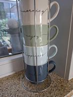 4 tassen/mokken in metalen rekje, Enlèvement, Comme neuf