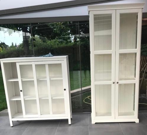 Twee kasten Witte Vitrine en boekenkast, Huis en Inrichting, Kasten | Vitrinekasten, Gebruikt, 150 tot 200 cm, Met deur(en), Met plank(en)