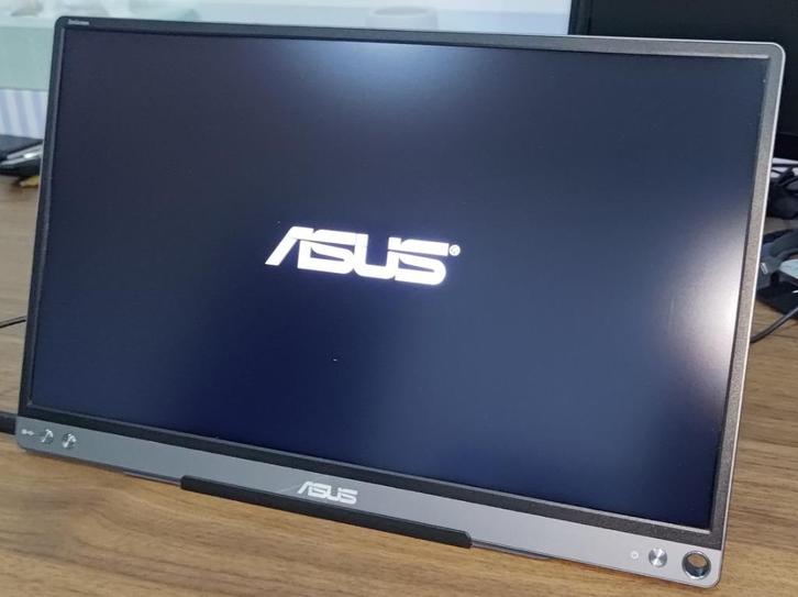 ASUS Zenscreen MB16ACE 15,6", Computers en Software, Monitoren, Zo goed als nieuw, 60 Hz of minder, USB-C, Full HD, Ophalen of Verzenden