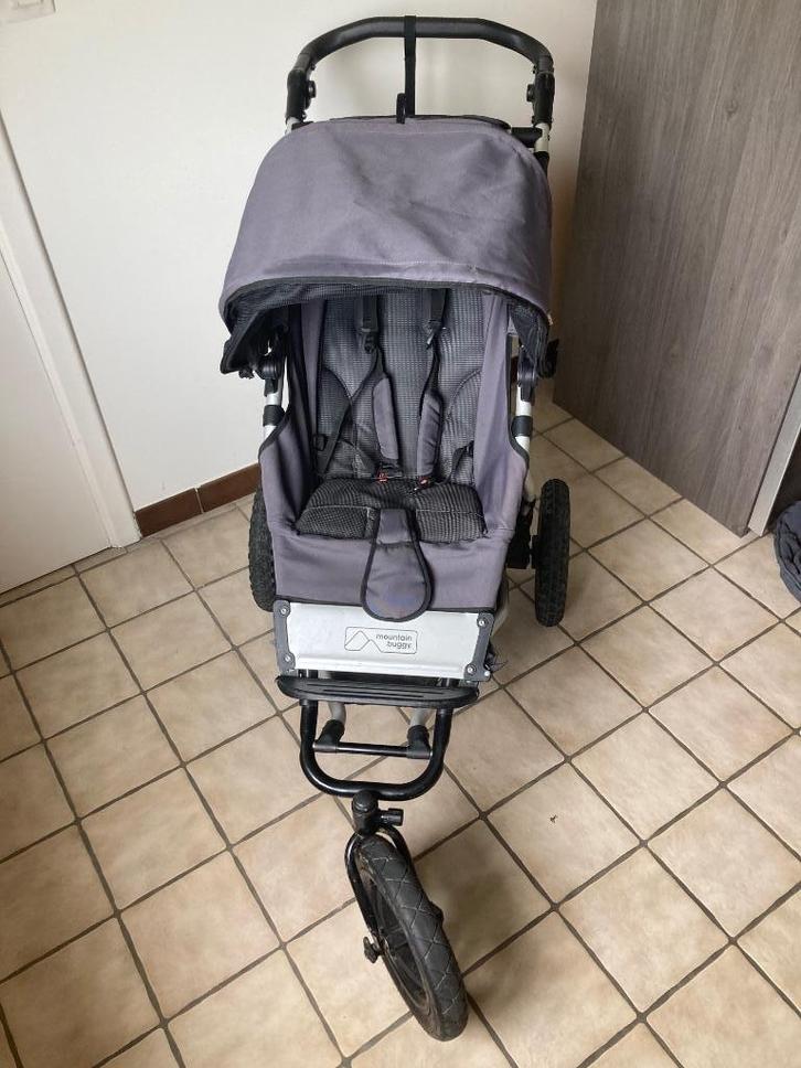 Mountain Buggy Urban Jungle, Kinderen en Baby's, Kinderwagens en Combinaties, Gebruikt, Kinderwagen, Overige merken, Luchtbanden