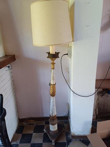 Lampadaire sur ancien porte-cierge, Enlèvement, Comme neuf