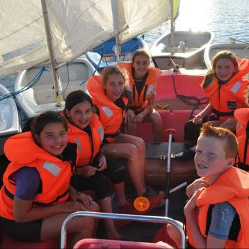 Watersportpret , activiteiten, vakantiekamp kids beschikbaar voor biedingen