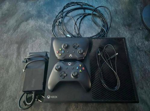 XBOX ONE EDITIE VAN 1 TB EN 1000 GB, Games en Spelcomputers, Spelcomputers | Xbox One, Zo goed als nieuw, Xbox One, 1 TB, Met 2 controllers