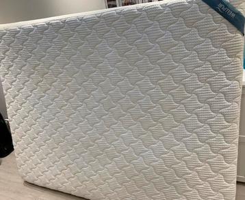 Schuimmatras 160x200 Wellpur Gold F120 als nieuw beschikbaar voor biedingen