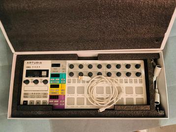 Arturia Beatstep Pro - nieuw in doos beschikbaar voor biedingen