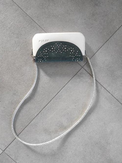Justo tas wit met jeans en zilver, Handtassen en Accessoires, Tassen | Damestassen, Zo goed als nieuw, Handtas, Wit, Ophalen of Verzenden