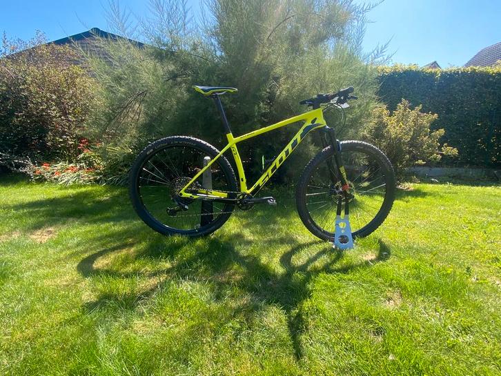 Scott scale RC team 900 maat L, Fietsen en Brommers, Fietsaccessoires | Aanhangwagens en Karren, Zo goed als nieuw, Ophalen